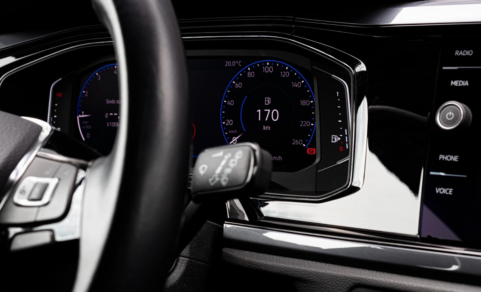 Digitaal dashboard van een Volkswagen